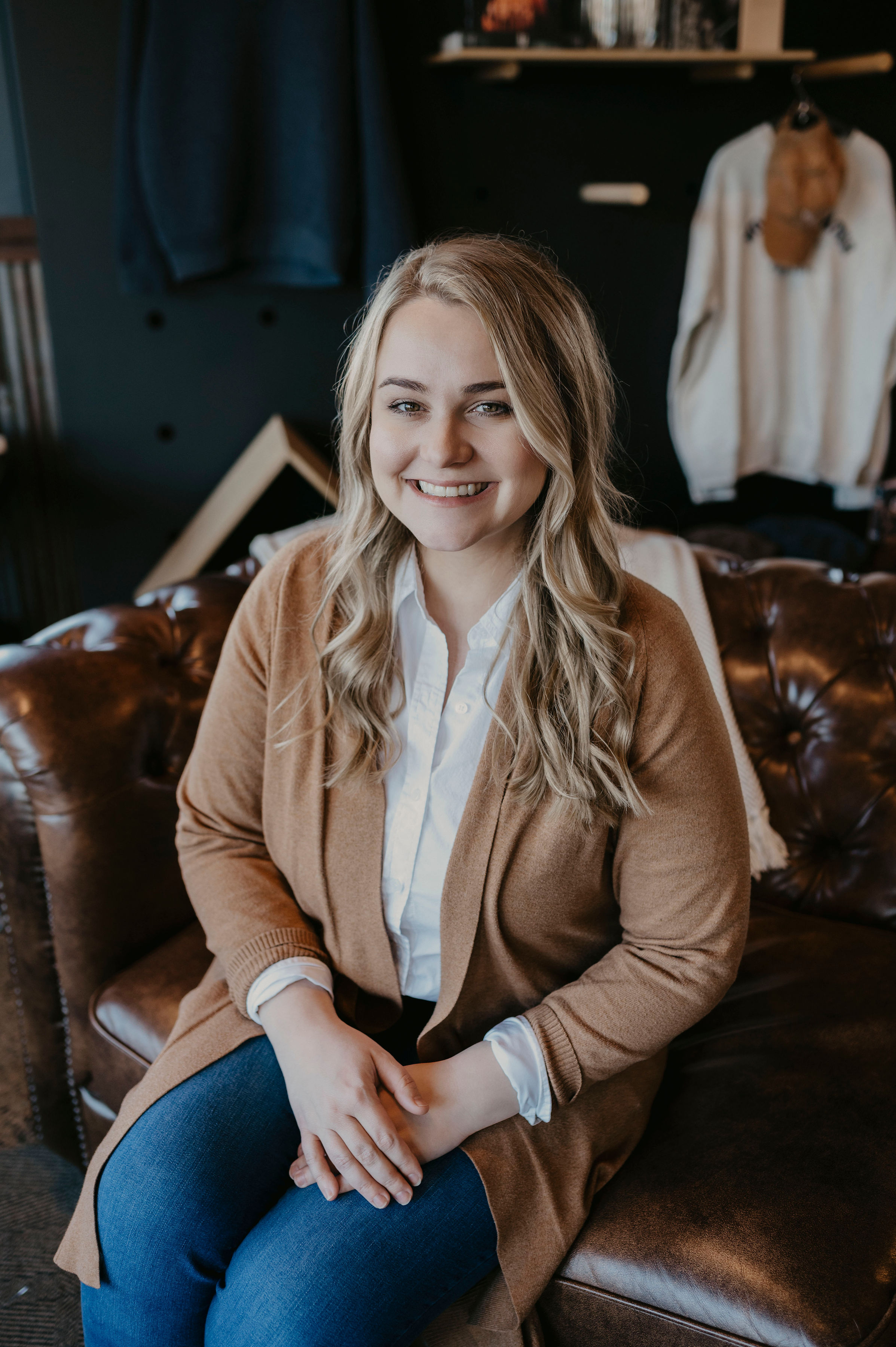 Portrait of Kim Narveson, Licensed Transaction Coordinator.